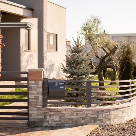 Villa Monteci 2052 Galižana Екстериор снимка